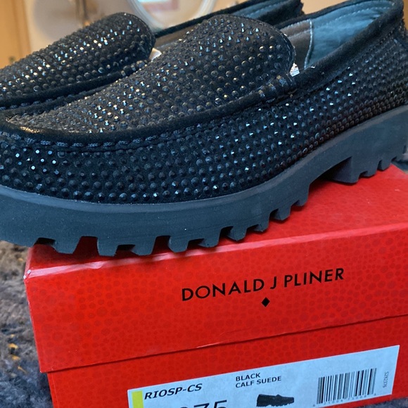 Donald J Pliner black suede loafers size 7.5 - Picture 5 of 6